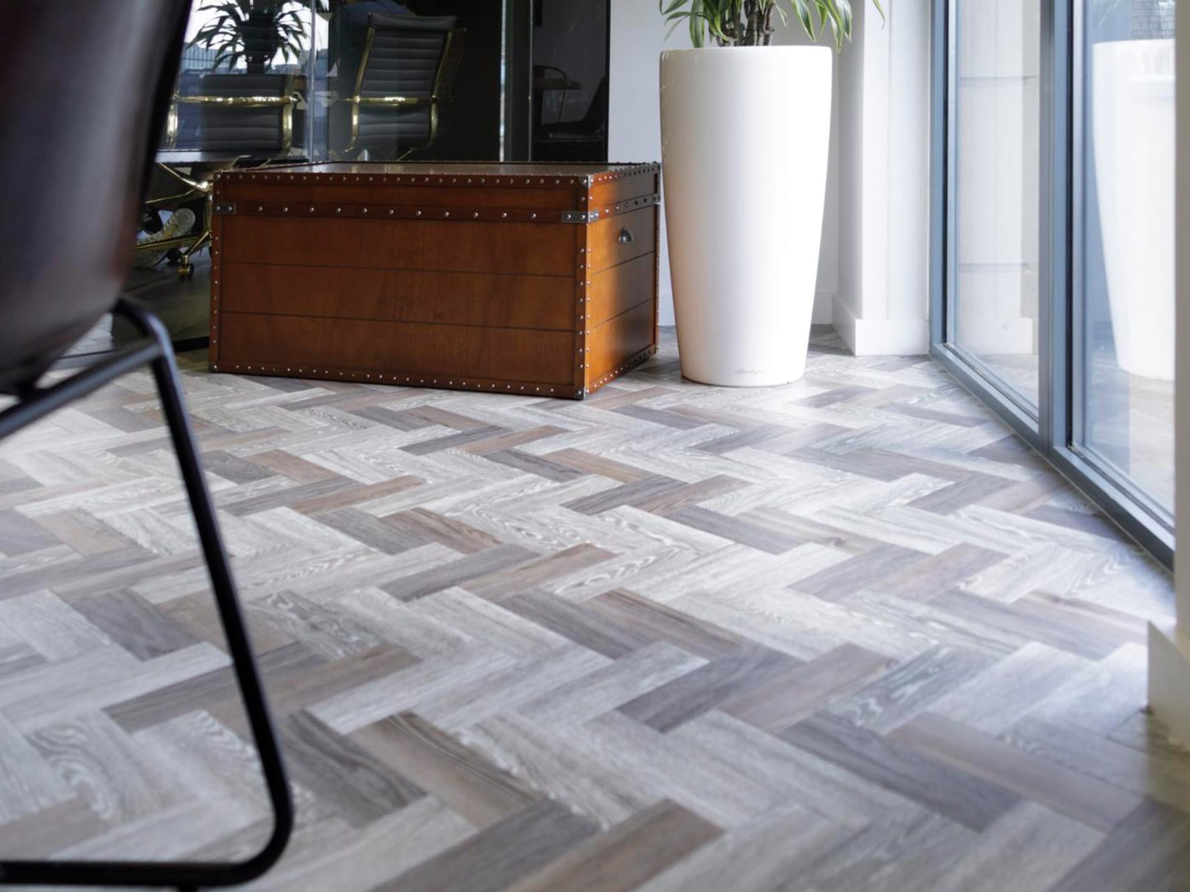 Wharf Oak AR0W8190 | Amtico Commercial LVT Flooring from the